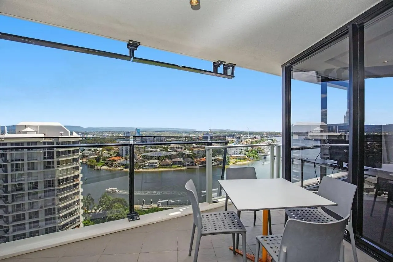 Central And Scenic Riverside Retreat At Surfers Gold Coast