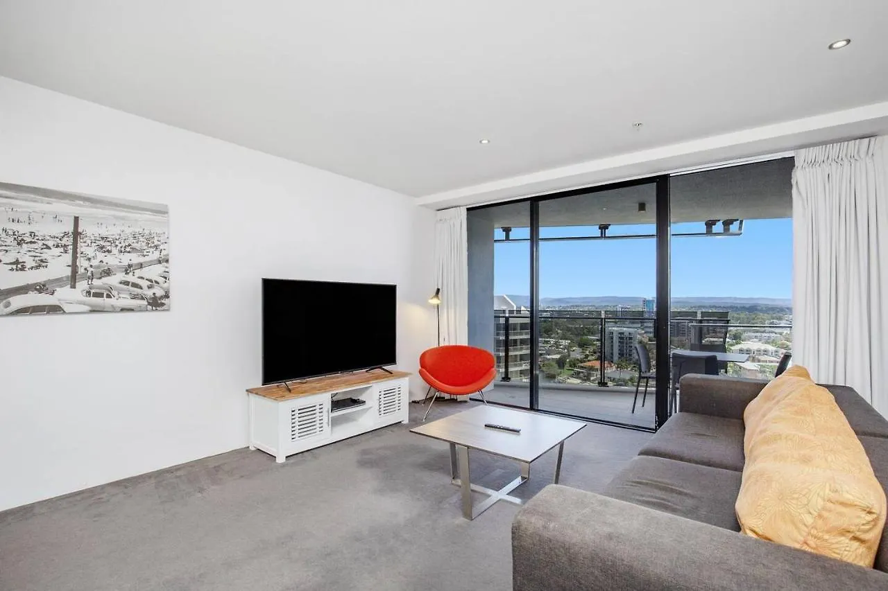 Central And Scenic Riverside Retreat At Surfers Gold Coast